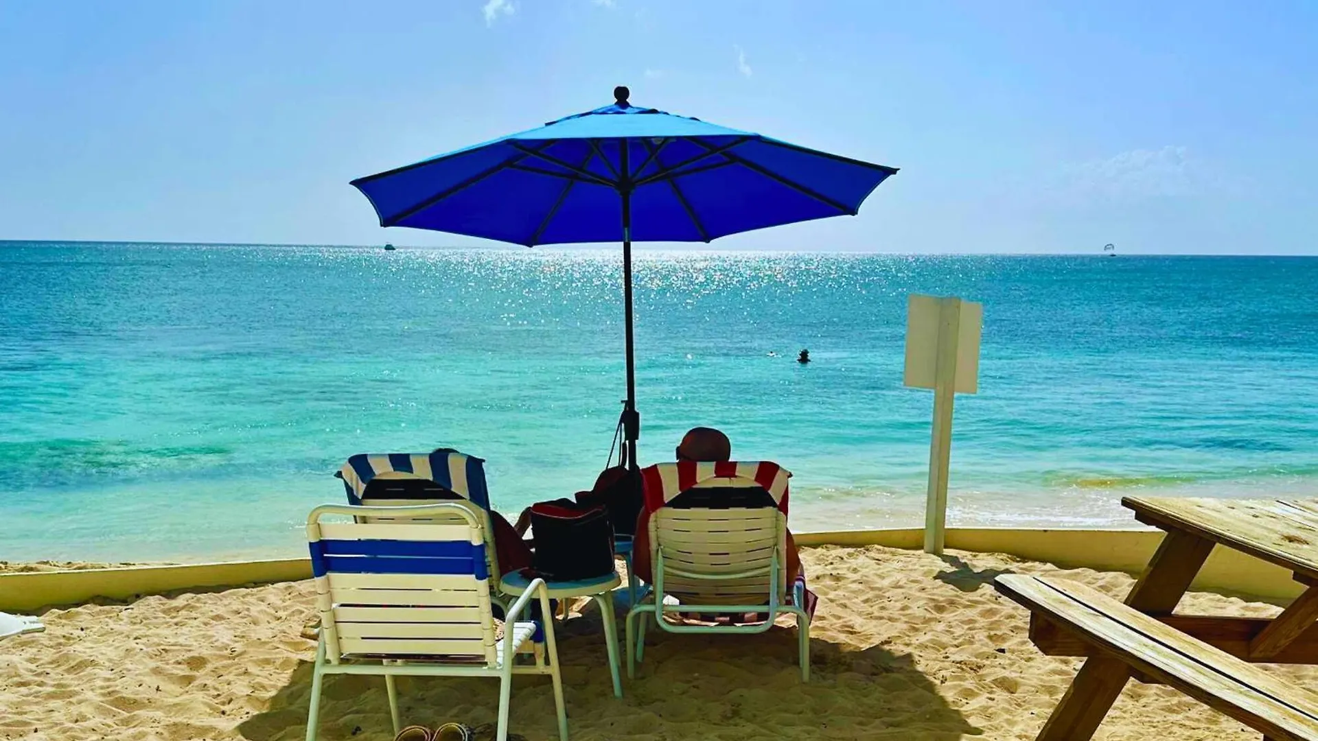 Hideaway At Seagull #25 Condo George Town