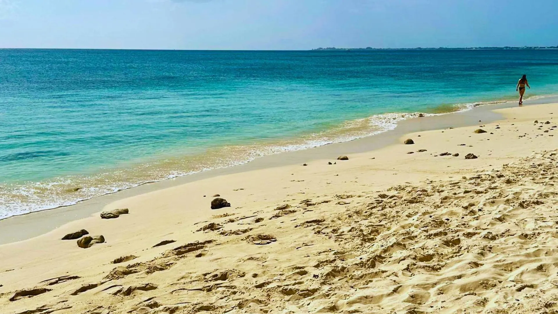 Hideaway At Seagull #25 Condo George Town